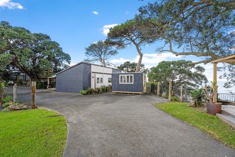 Photo of property in 881a Whangaparaoa Road, Manly, 0930