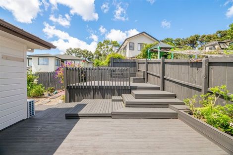 Photo of property in 76 San Valentino Drive, Henderson, Auckland, 0612