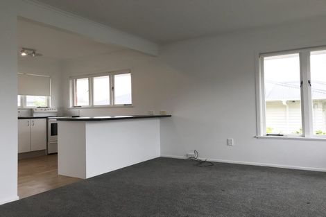 Photo of property in 3/6 Corrella Road, Belmont, Auckland, 0622