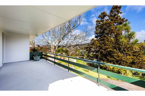 Photo of property in 72 La Rosa Street, Green Bay, Auckland, 0604