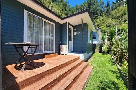 Photo of property in 11 Shackleton Grove, Stokes Valley, Lower Hutt, 5019