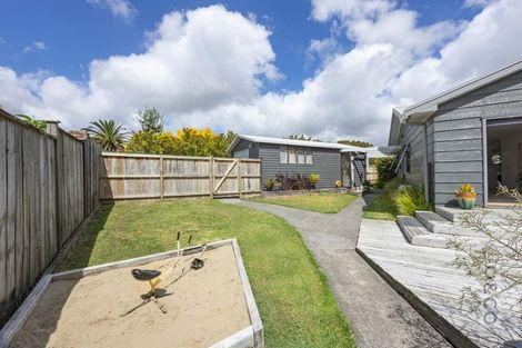 Photo of property in 11 Murray Way, Waimauku, 0812