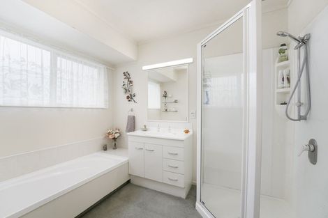 Photo of property in 2e Cedar Drive, Paraparaumu Beach, Paraparaumu, 5032