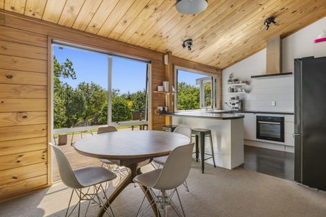 Photo of property in 52 Te Puke Highway, Kairua, Te Puke, 3187