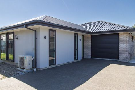 Photo of property in 69 Akoranga Place, Hornby, Christchurch, 8042