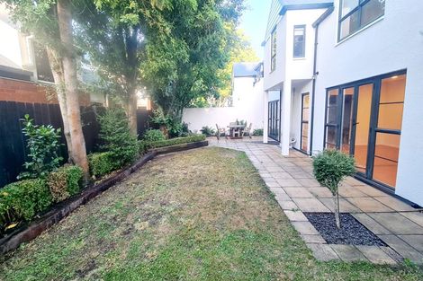 Photo of property in 10b Swanleigh Place, Ilam, Christchurch, 8041