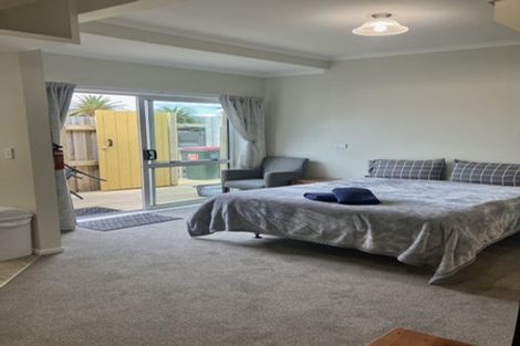 Photo of property in 40 Ocean Road, Paraparaumu Beach, Paraparaumu, 5032