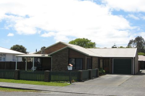 Photo of property in 51 Peel Street, Westport, 7825