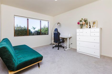 Photo of property in 77b Litten Road, Cockle Bay, Auckland, 2014