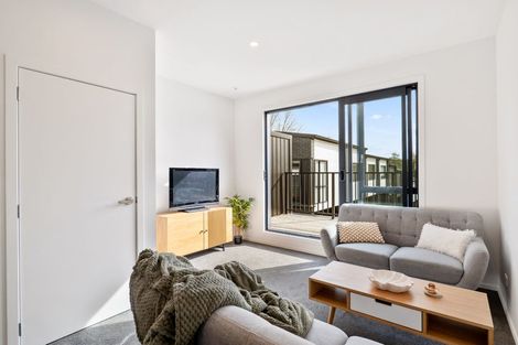 Photo of property in 3 Meg Lane, Glen Eden, 0602