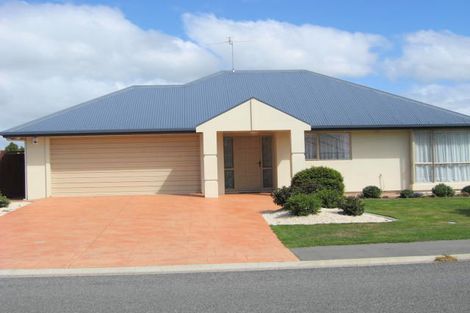 Photo of property in 96 Tennyson Street, Rolleston, 7614