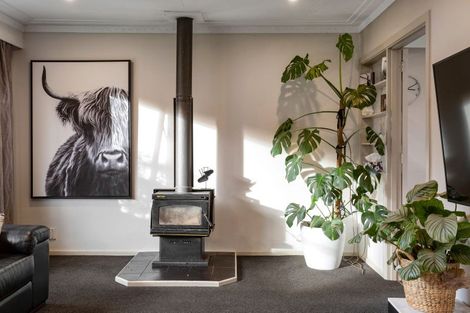 Photo of property in 12 Waldron Crescent, Green Island, Dunedin, 9018