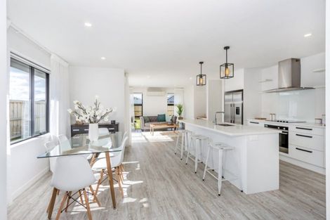 Photo of property in 4 Northmoor Boulevard, Rolleston, 7615