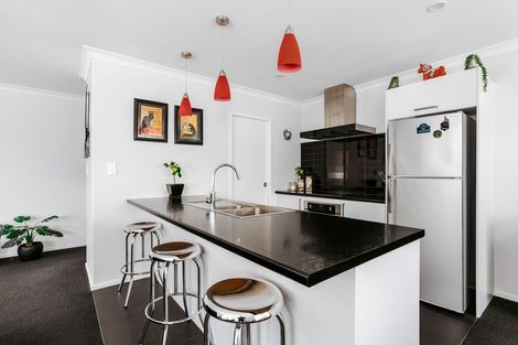 Photo of property in 68 Bert Wall Drive, Omokoroa, 3114