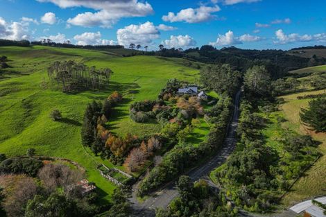 Photo of property in 487 Kanohi Road, Kaukapakapa, 0873