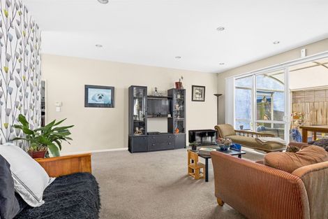 Photo of property in 140 Awaruku Road, Torbay, Auckland, 0630