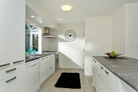 Photo of property in 1/5 Glamorgan Drive, Torbay, Auckland, 0630