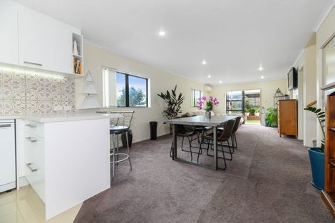 Photo of property in 1/15 Harbour View Road, Te Atatu Peninsula, Auckland, 0610