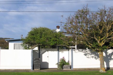 Photo of property in 9 Stamford Grove, Avalon, Lower Hutt, 5011