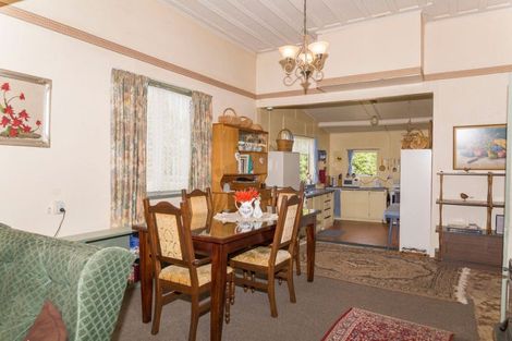 Photo of property in 7 Ruahine Street, Dannevirke, 4930