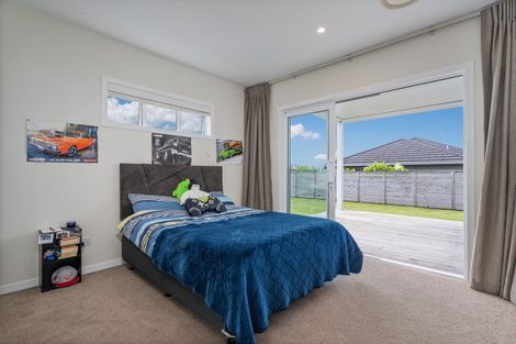 Photo of property in 11 Onerere Drive, Whitianga, 3510