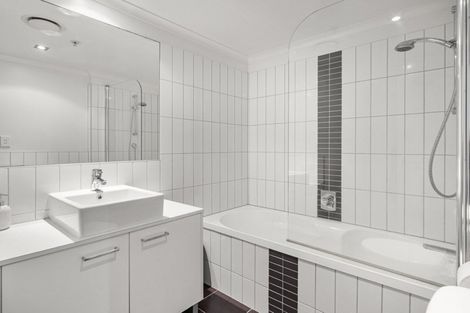 Photo of property in Mooring Apartments, 109/277 Maunganui Road, Mount Maunganui, 3116
