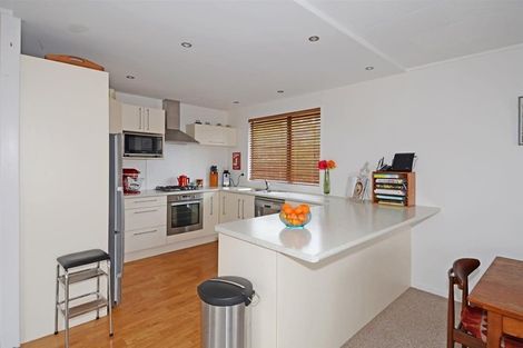 Photo of property in 39 Waimea Road, Waikanae Beach, Waikanae, 5036