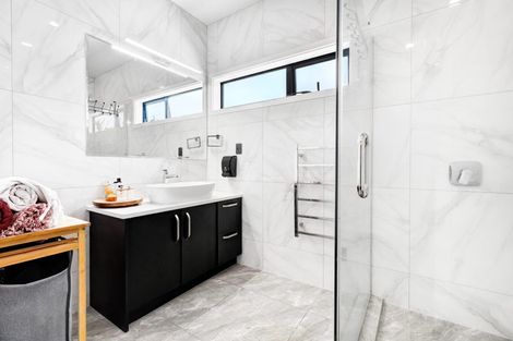 Photo of property in 7 Keiha Crescent, Massey, Auckland, 0614