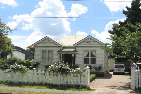 Photo of property in 126 Victoria Street, Cambridge, 3434