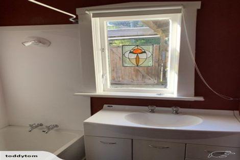 Photo of property in 11 Wharfdale Street, Macandrew Bay, Dunedin, 9014