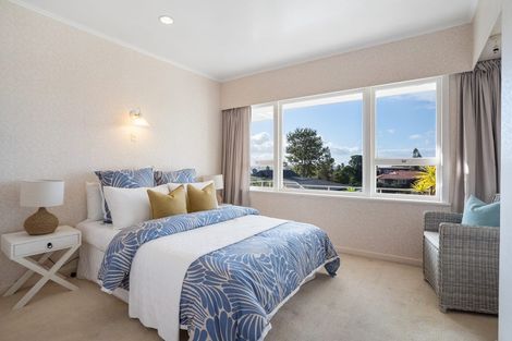 Photo of property in 25 The Crest, Sunnyhills, Auckland, 2010