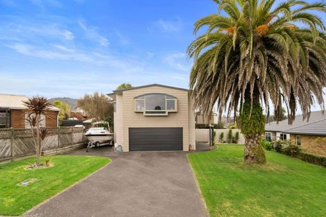 Photo of property in 11 Thelma Place, Lynmore, Rotorua, 3010