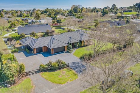 Photo of property in 35 Pinot Crescent, Ohau, 5570