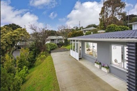 Photo of property in 2 Anne Road, Hillcrest, Auckland, 0627