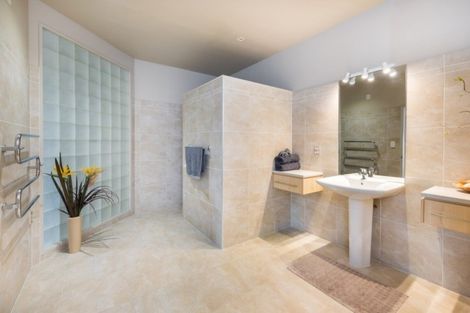 Photo of property in 2 Marina View Estate, Waikawa, Picton, 7281