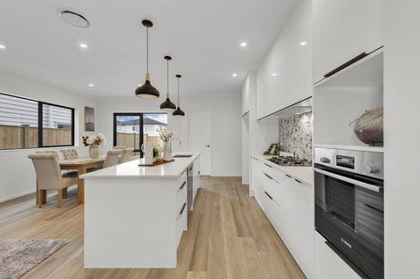 Photo of property in 213b Murphys Road, Flat Bush, Auckland, 2019