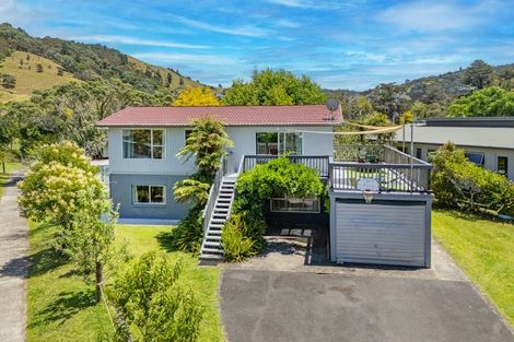 Photo of property in 11 Parkland Place, Whitianga, 3510