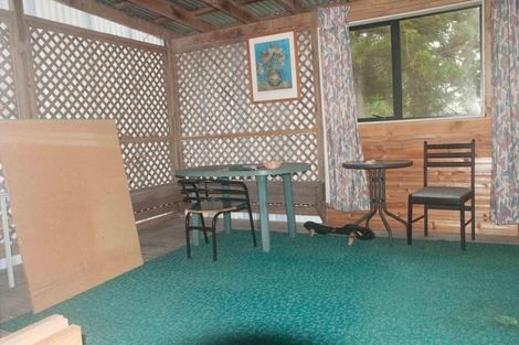 Photo of property in 1/42 Fruitvale Road, New Lynn, Auckland, 0600