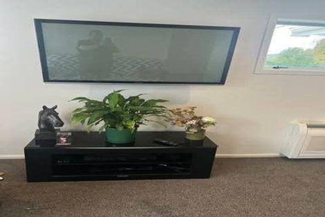 Photo of property in 16 Wingate Street, Redwood, Christchurch, 8051