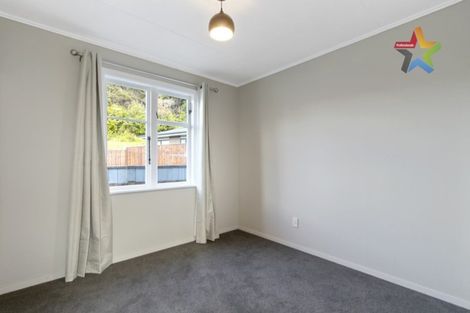 Photo of property in 121 Wellington Road, Wainuiomata, Lower Hutt, 5014