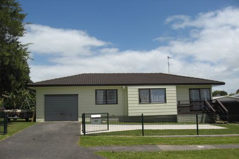 Photo of property in 2 Brava Place, Clendon Park, Auckland, 2103