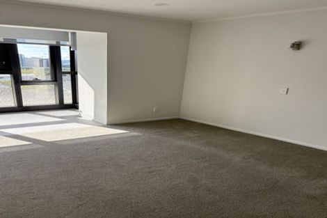 Photo of property in Luna Apartments, 4d/16 Burton Street, Grafton, Auckland, 1010