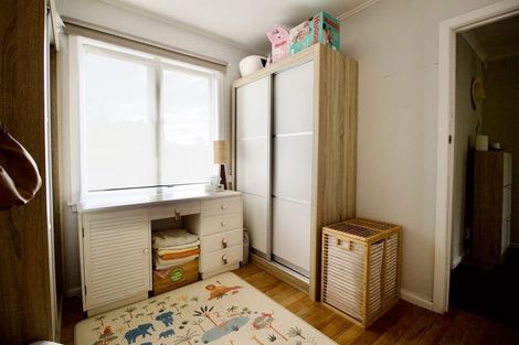 Photo of property in 62 Tudor Road, Henderson, Auckland, 0610