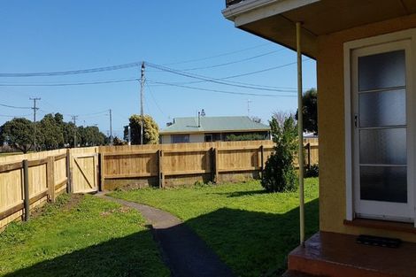 Photo of property in 38 Thatcher Street, Castlecliff, Whanganui, 4501