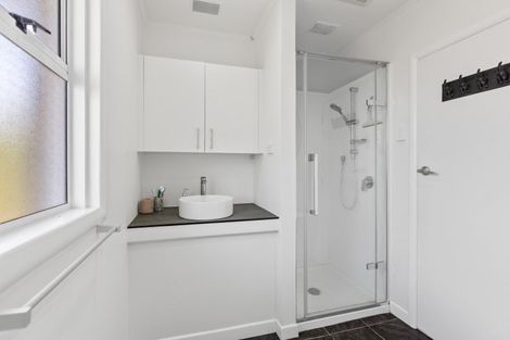 Photo of property in 13 Cowling Road, Hurdon, New Plymouth, 4310