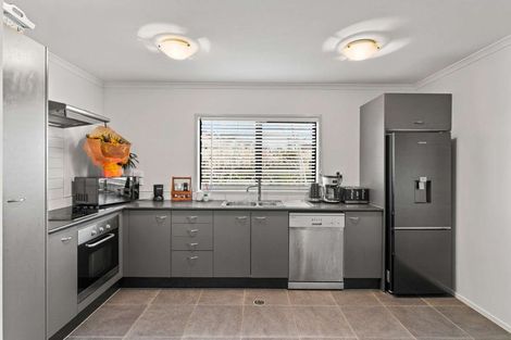 Photo of property in St Claire Village, 75/172 Mcleod Road, Te Atatu South, Auckland, 0610
