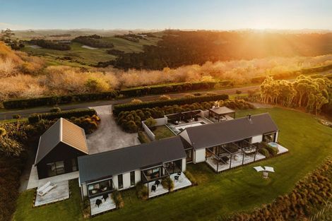 Photo of property in 34 Aroha Road, Te Arai, Wellsford, 0975