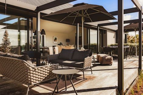 Photo of property in 34 Aroha Road, Te Arai, Wellsford, 0975