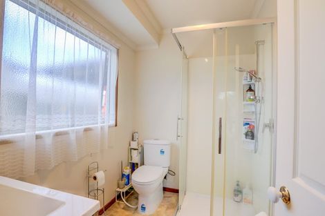 Photo of property in 1 Melfort Place, Nawton, Hamilton, 3200