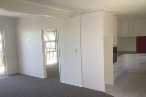 Photo of property in 92 Wainui Road, Silverdale, 0932